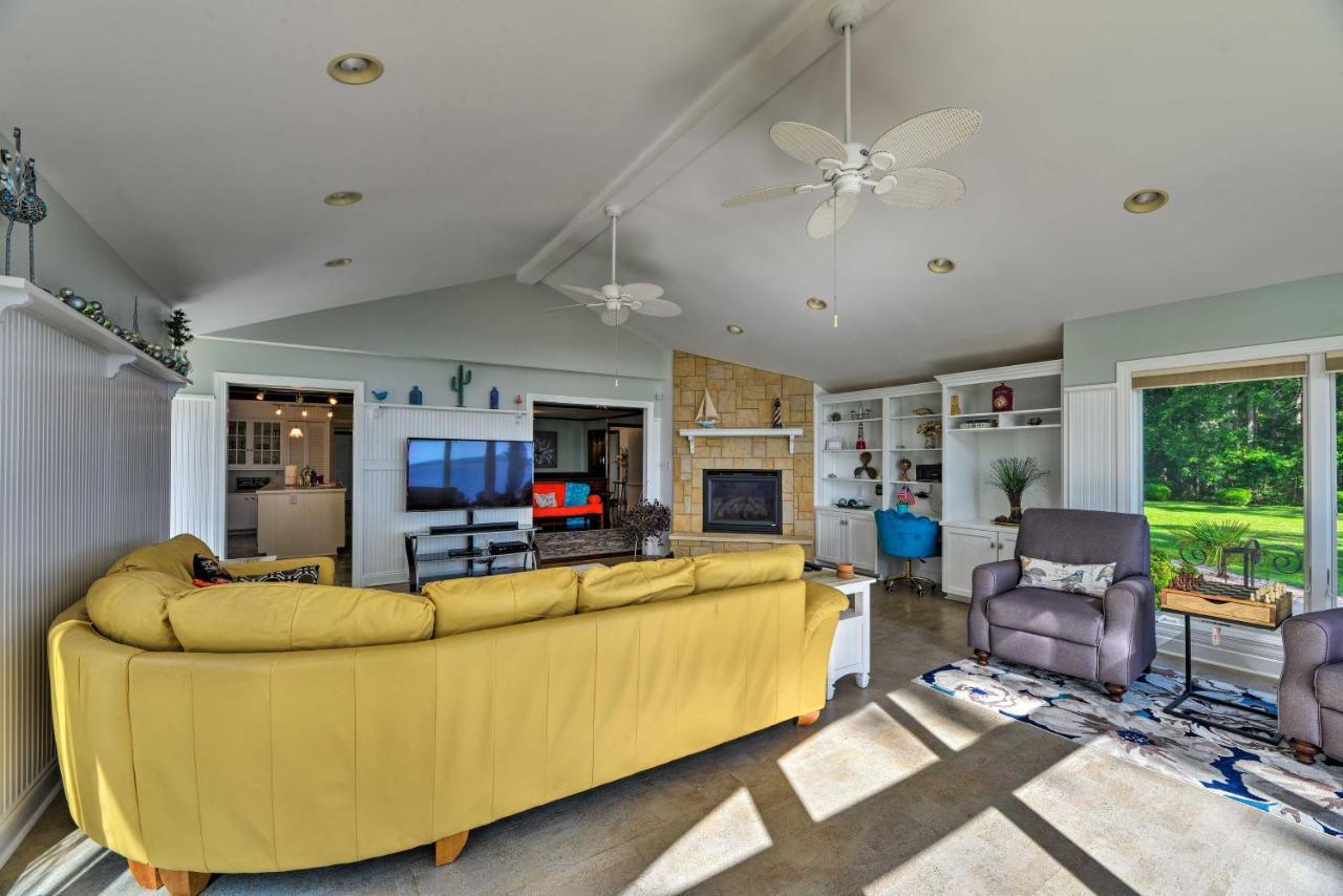 Bayfront Blounts Creek Home Private Beach And Dock! Whichard Beach Εξωτερικό φωτογραφία